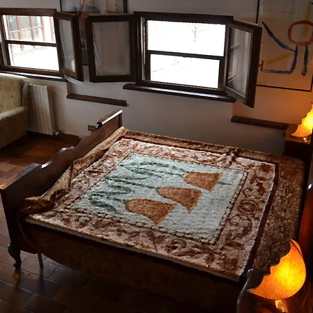 Casale Civetta Bed & Breakfast Trecastelli