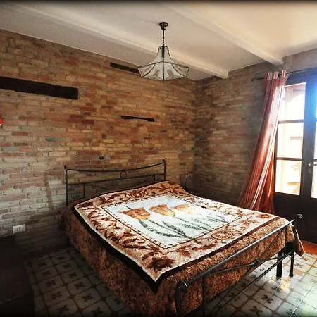 Casale Civetta Oda ve Kahvaltı Trecastelli
