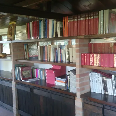 Oda ve Kahvaltı Casale Civetta Trecastelli