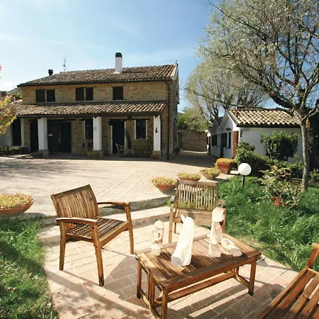 Casale Civetta Oda ve Kahvaltı Trecastelli